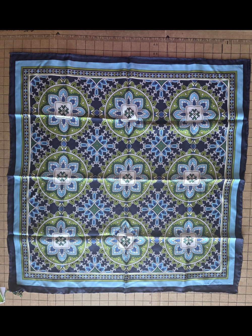 Vera Bradley NWT Cambridge Silk Scarf Blue Green Medallion Geometric 27x27